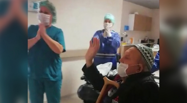 Koronavirüsü yendi, alkışlarla hastaneden taburcu edildi